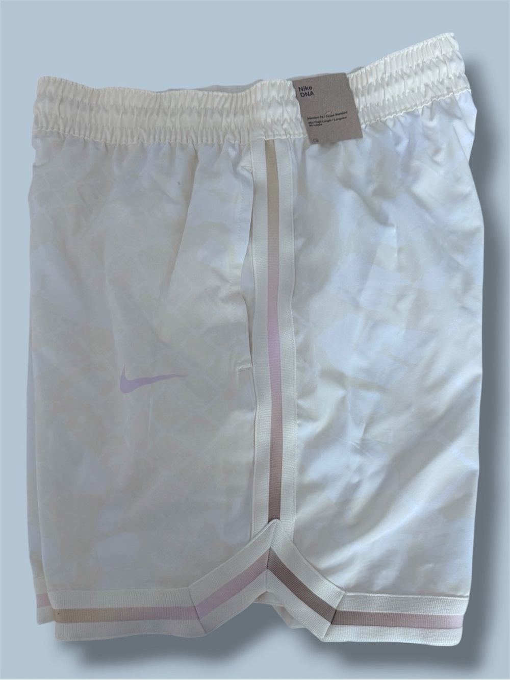 New! Nike DNA Dri-FIT 6" woven basketball shorts in a coconut milk/sail/pink (M)